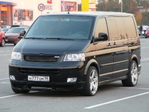 Автомобиль VW T5